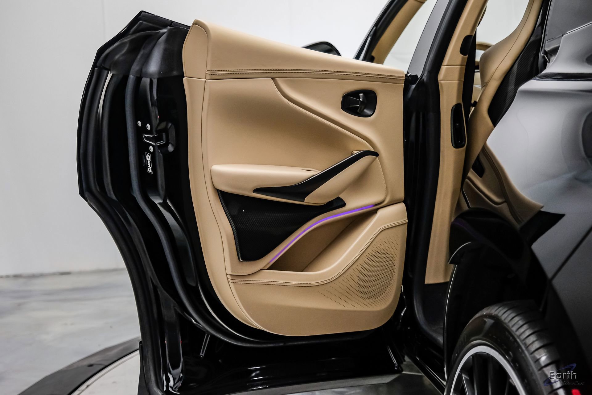 Used 2023 Aston Martin DBX 707 image 91