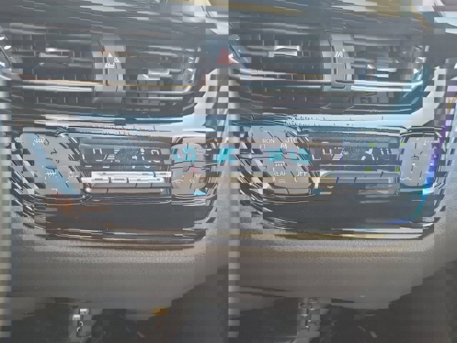 Used 2019 Toyota C-HR Limited image 27