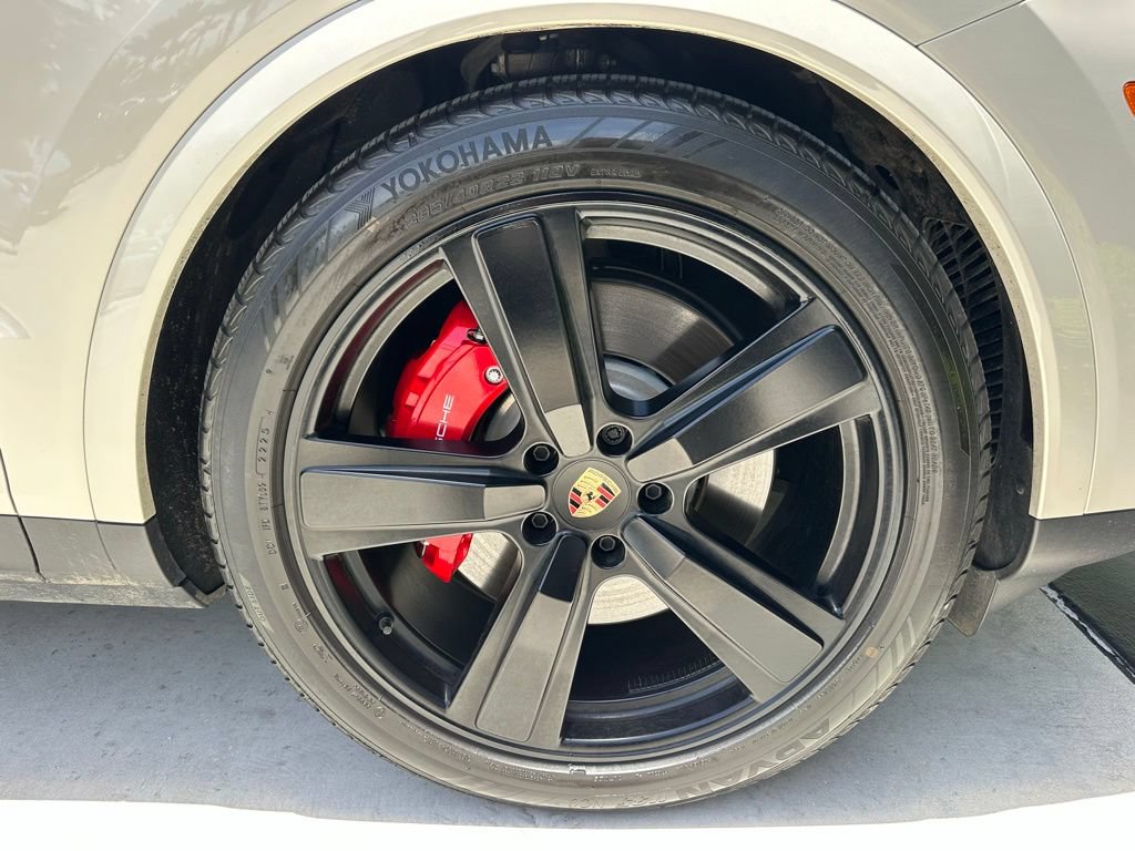 Certified 2026 Porsche Cayenne S AWD/4WD image 15