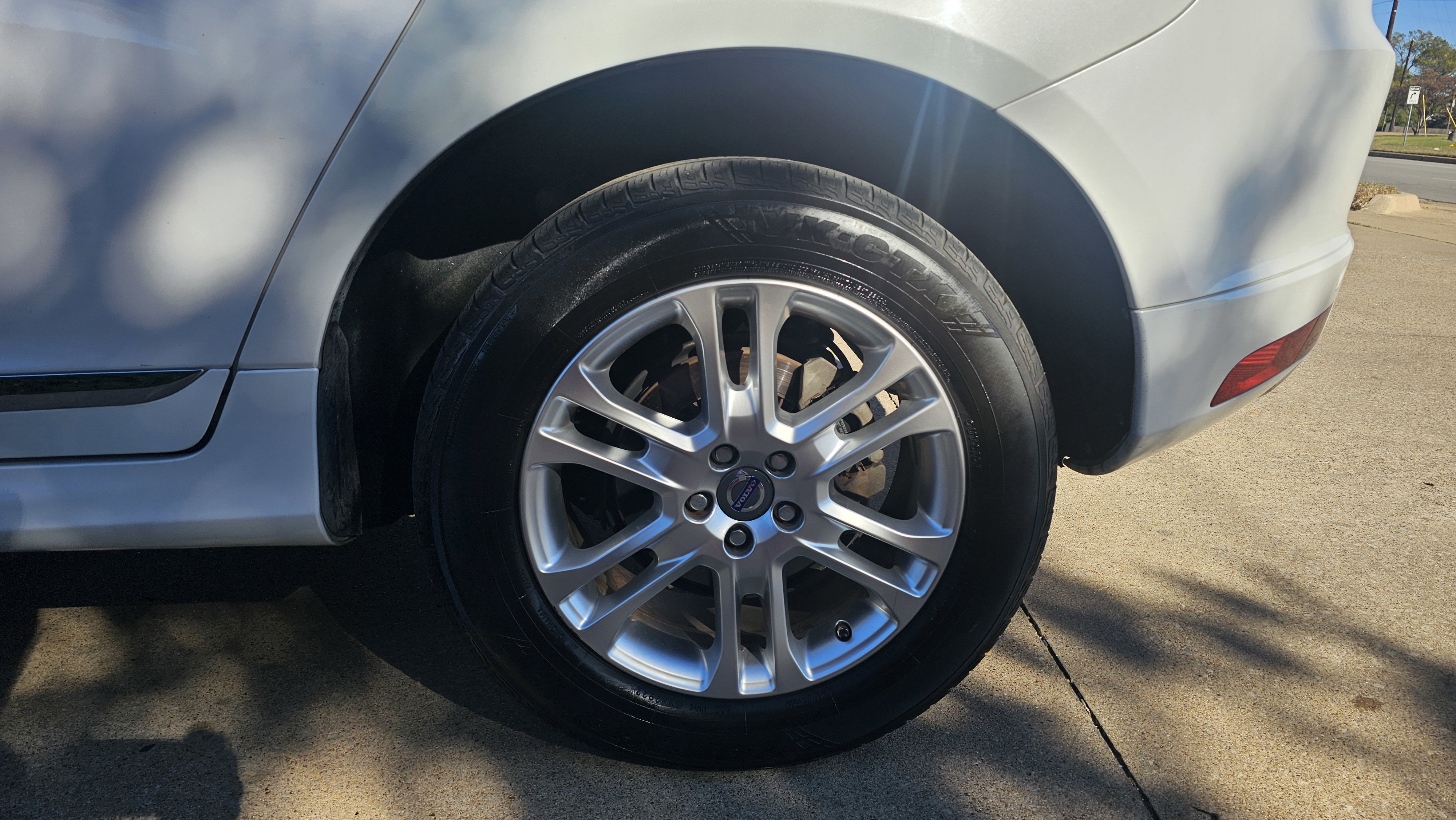 Used 2015 Volvo XC60 T5 Platinum image 15