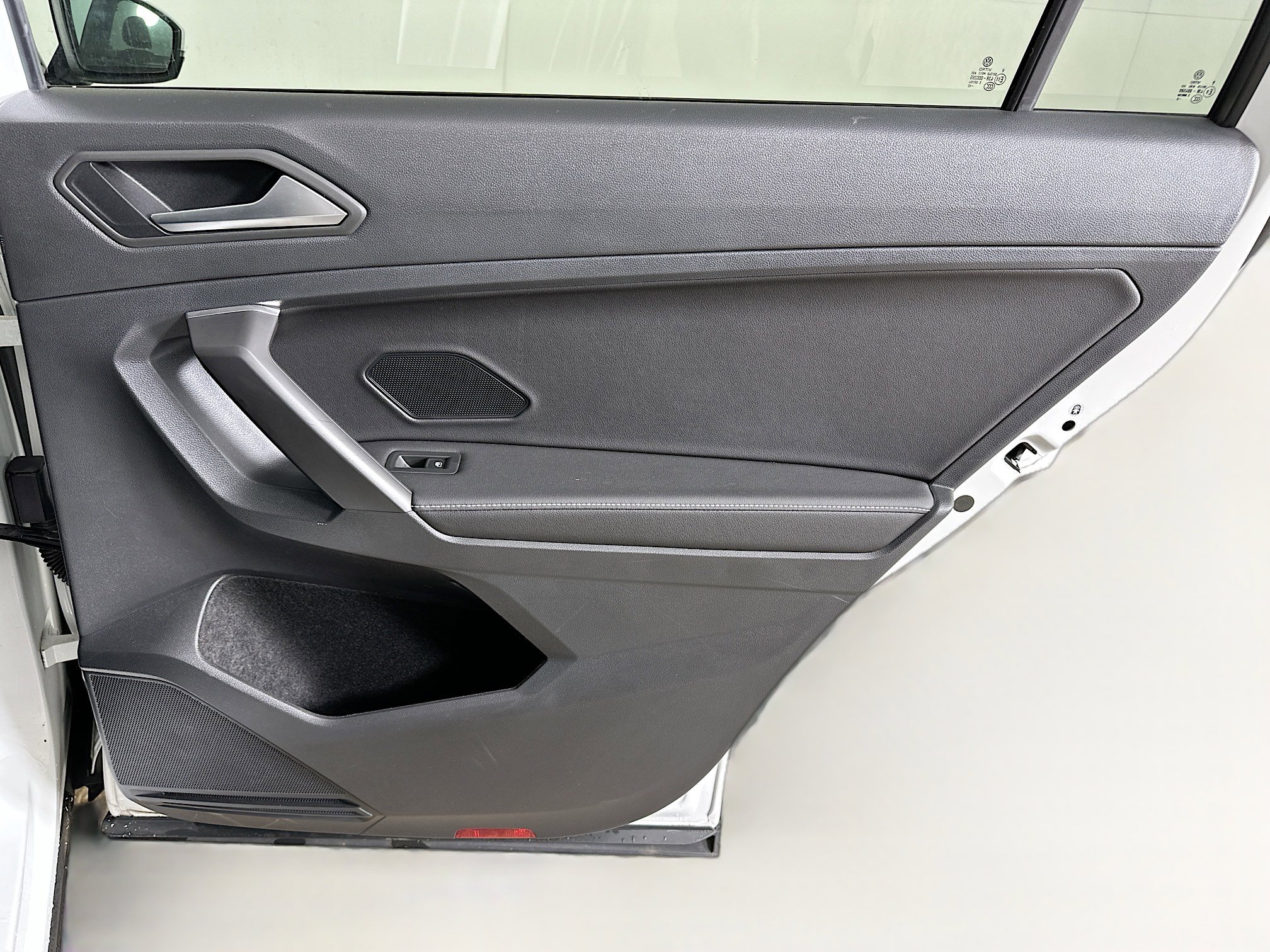 Used 2022 Volkswagen Tiguan S image 28