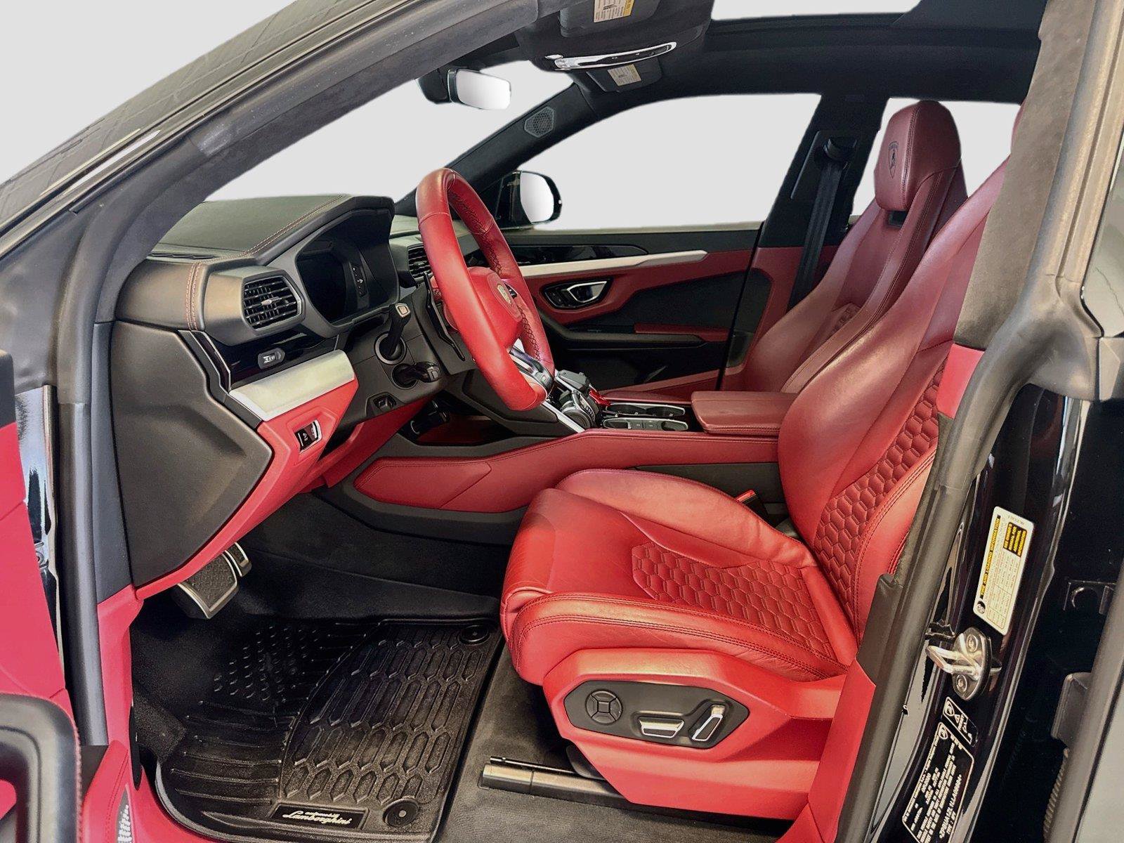 Used 2020 Lamborghini Urus AWD/4WD image 22