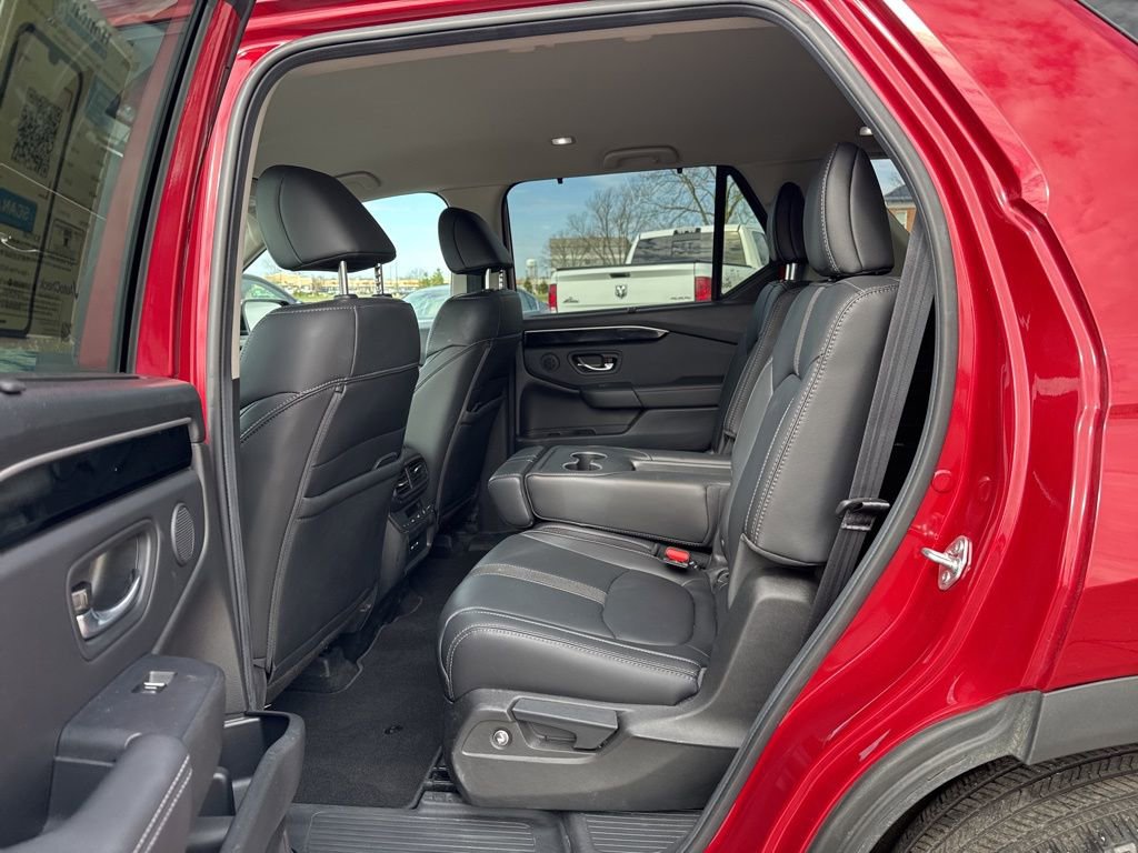 Certified 2025 Honda Pilot EX-L image 33