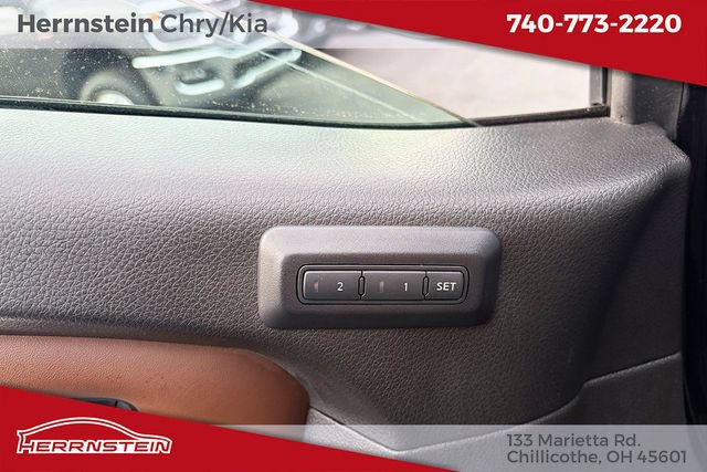 Used 2021 Nissan Titan Platinum Reserve w/ Off Road Protection Package AWD/4WD image 16