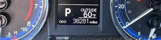 Used 2018 Toyota Corolla LE FWD image 40