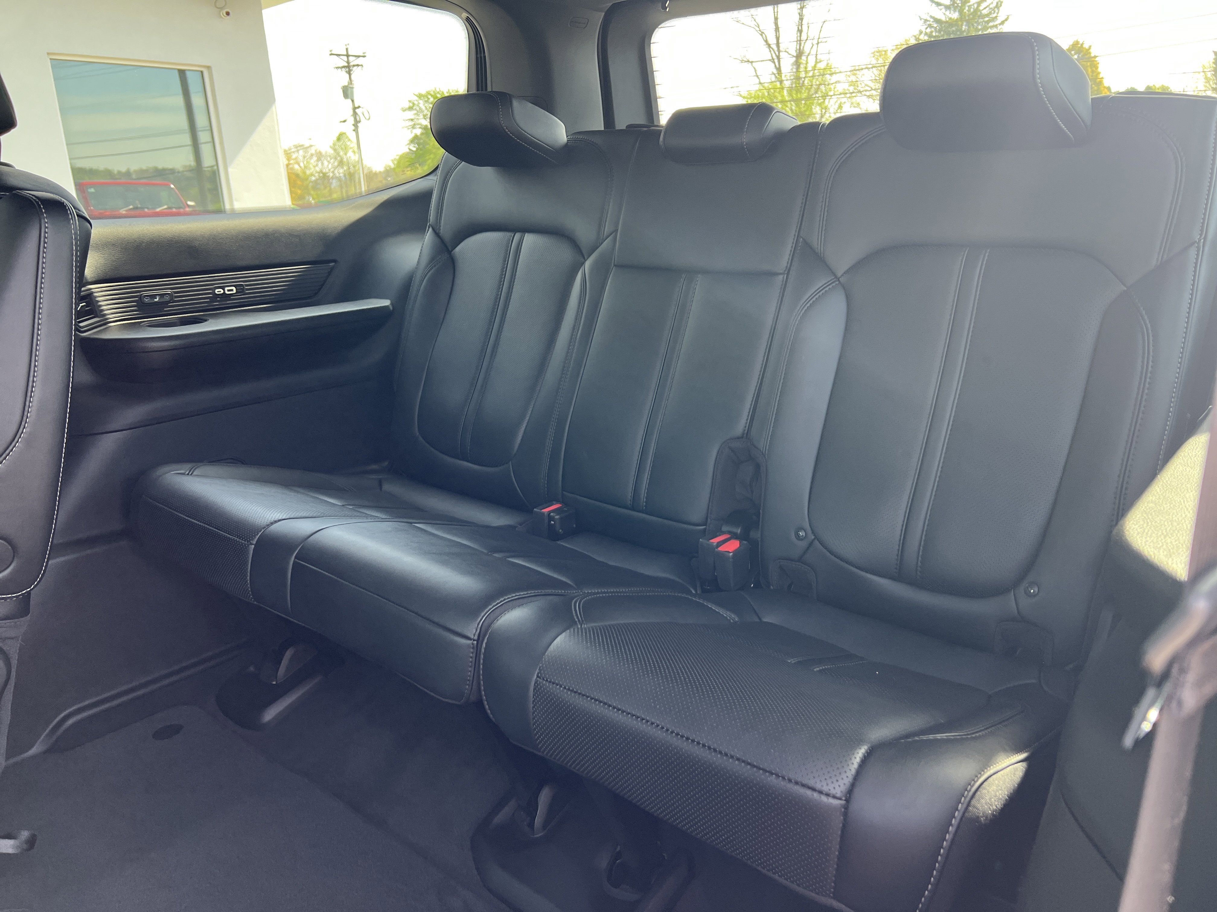 Used 2022 Jeep Wagoneer Series III w/ Convenience Group I image 14