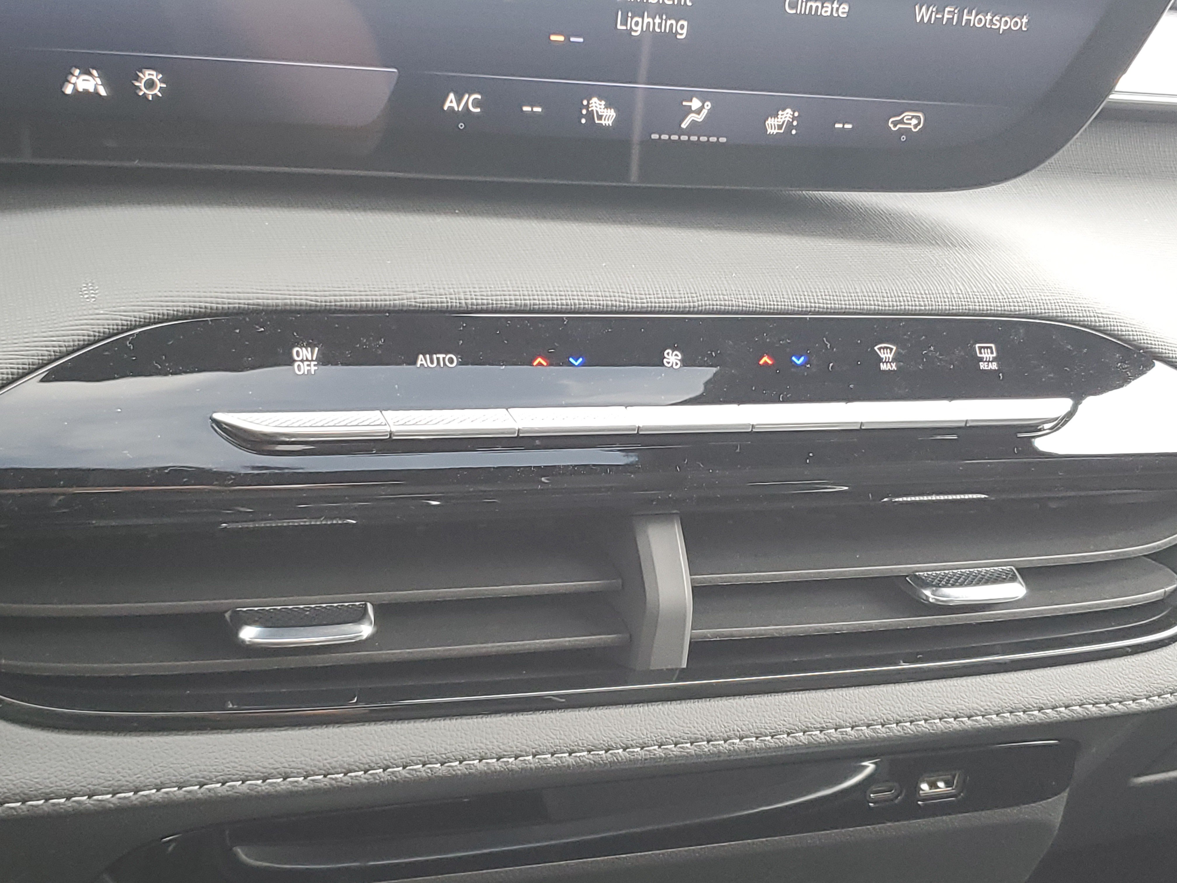 New 2026 Buick Enclave Sport Touring w/ Power Package AWD/4WD image 21
