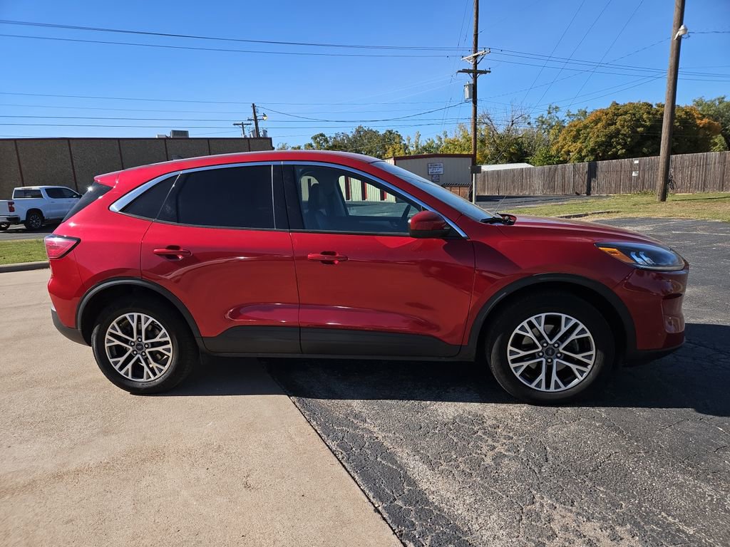 Used 2022 Ford Escape SEL image 12