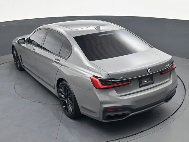 Used 2022 BMW 750i xDrive w/ Executive Package image 28