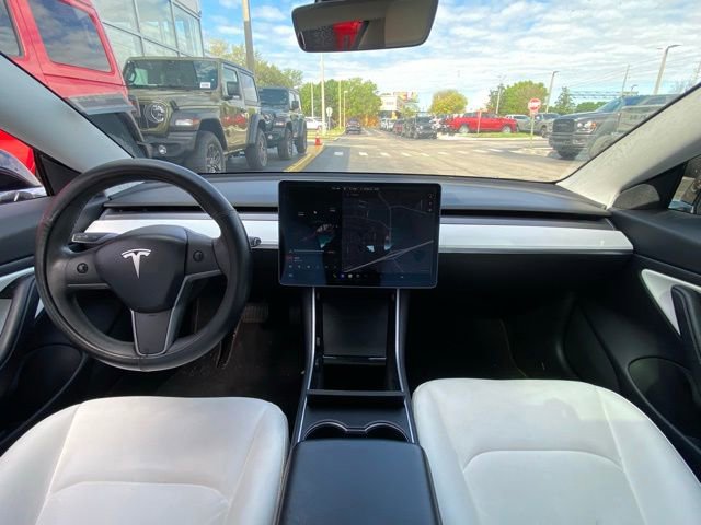 Used 2020 Tesla Model 3 Long Range image 16