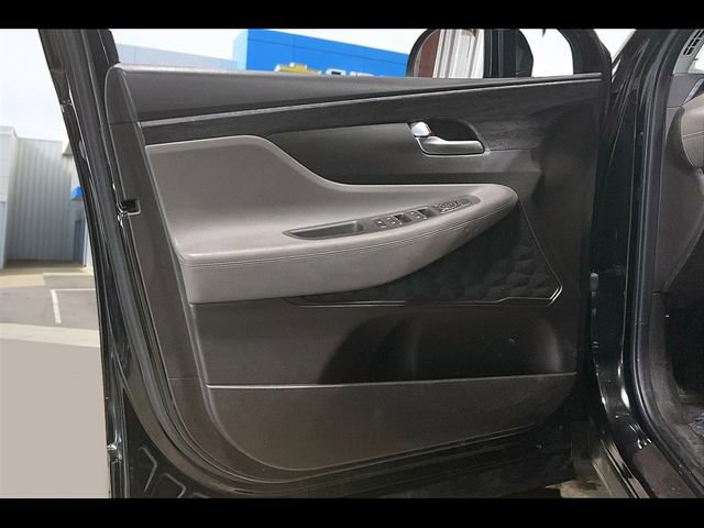 Used 2020 Hyundai Santa Fe SE image 17