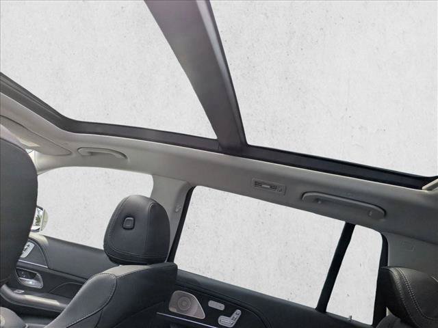 Certified 2026 Mercedes-Benz GLS 450 4MATIC image 18