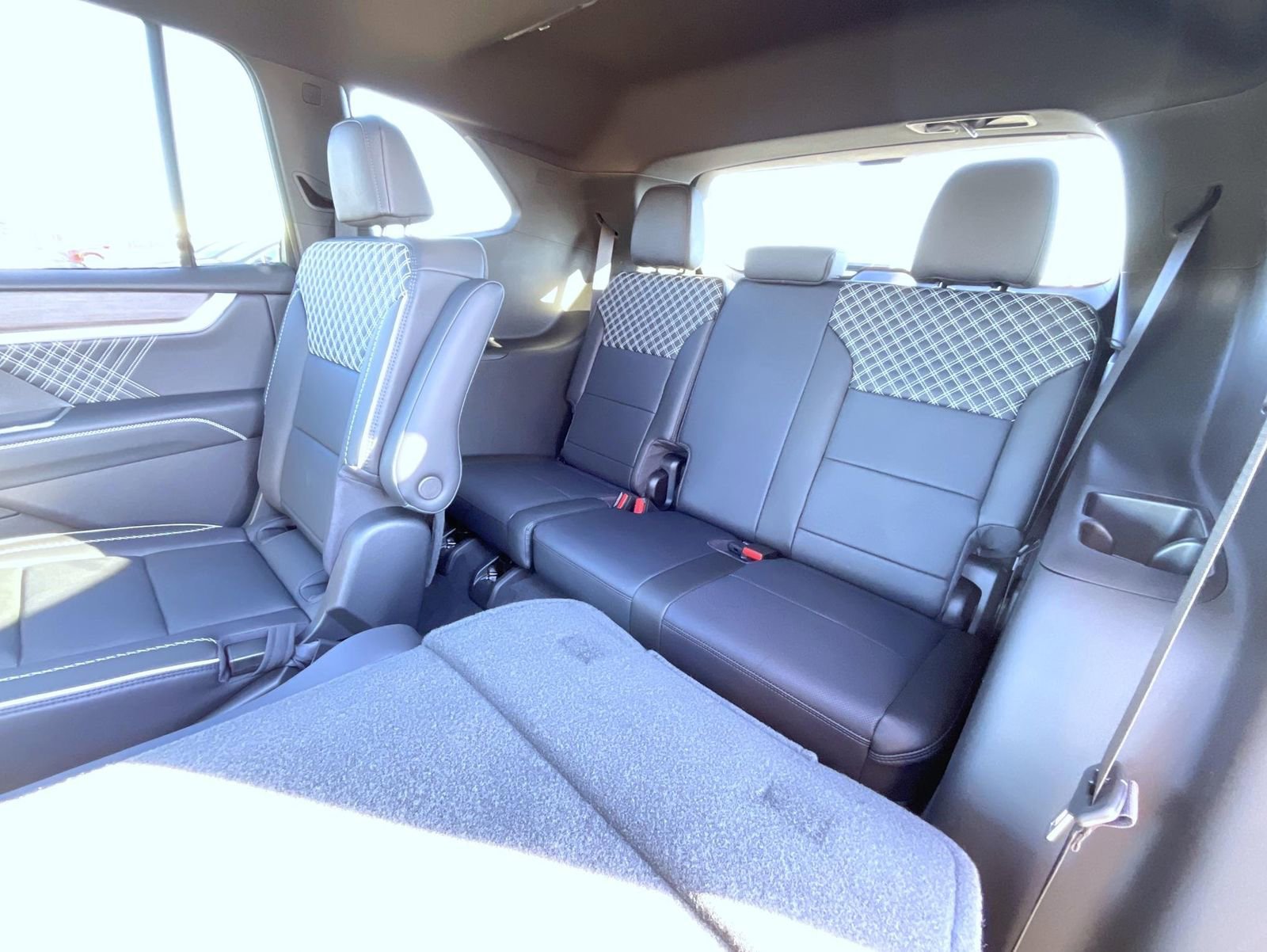 New 2026 GMC Acadia Denali w/ Super Cruise Package image 20