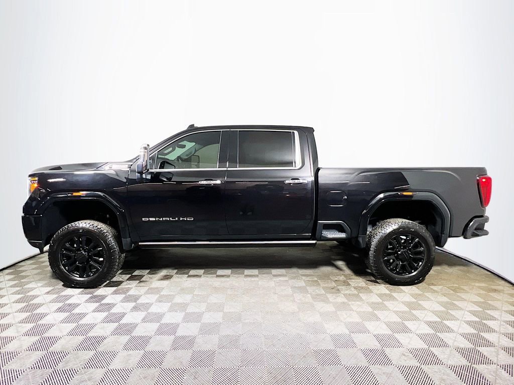 Used 2023 GMC Sierra 3500 Denali w/ Denali Black Diamond Edition AWD/4WD image 4