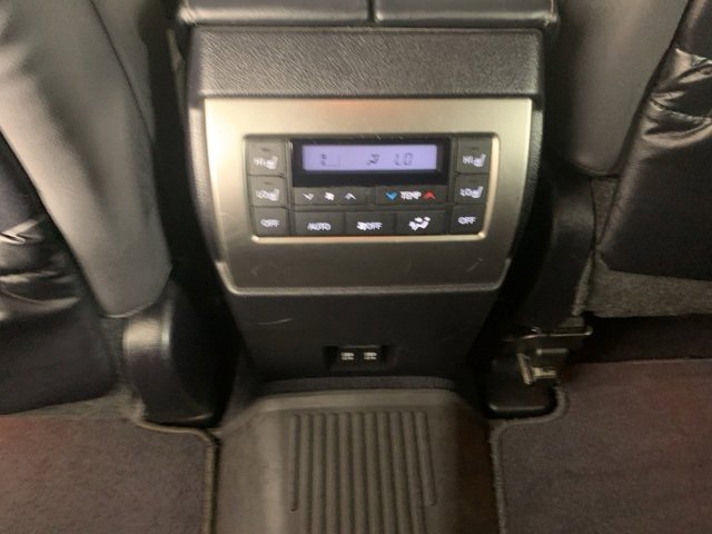 Used 2023 Lexus GX 460 Premium w/ Premium Package image 22