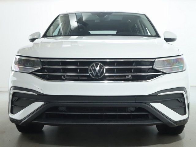 Used 2024 Volkswagen Tiguan SE FWD image 5
