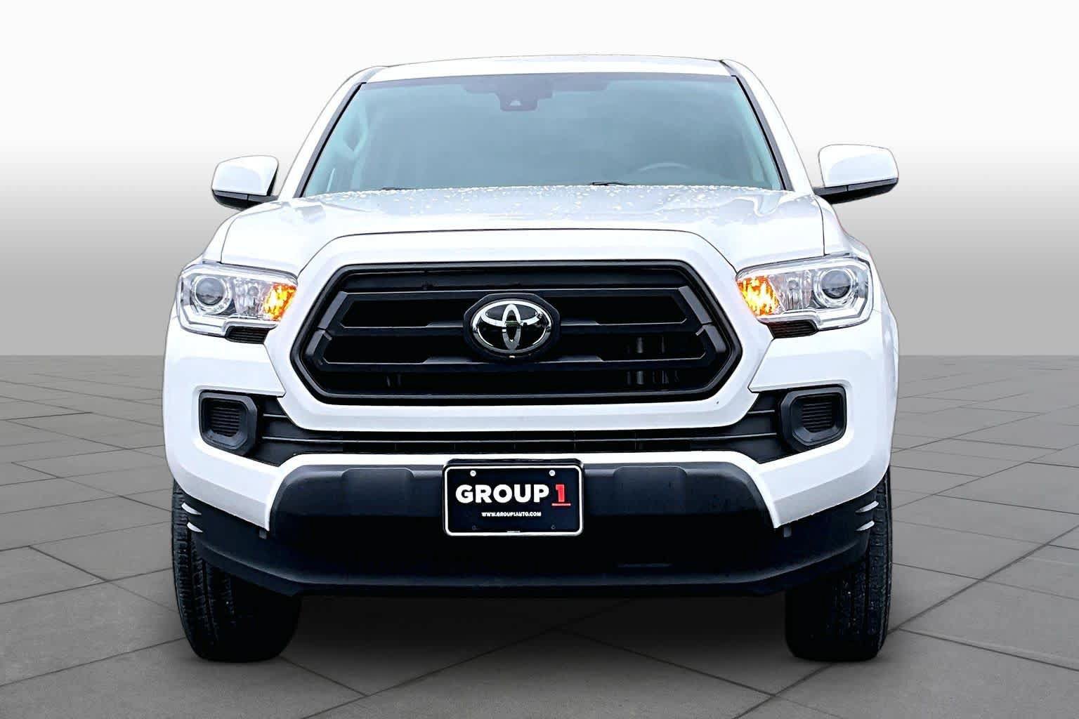 Used 2022 Toyota Tacoma SR AWD/4WD image 4