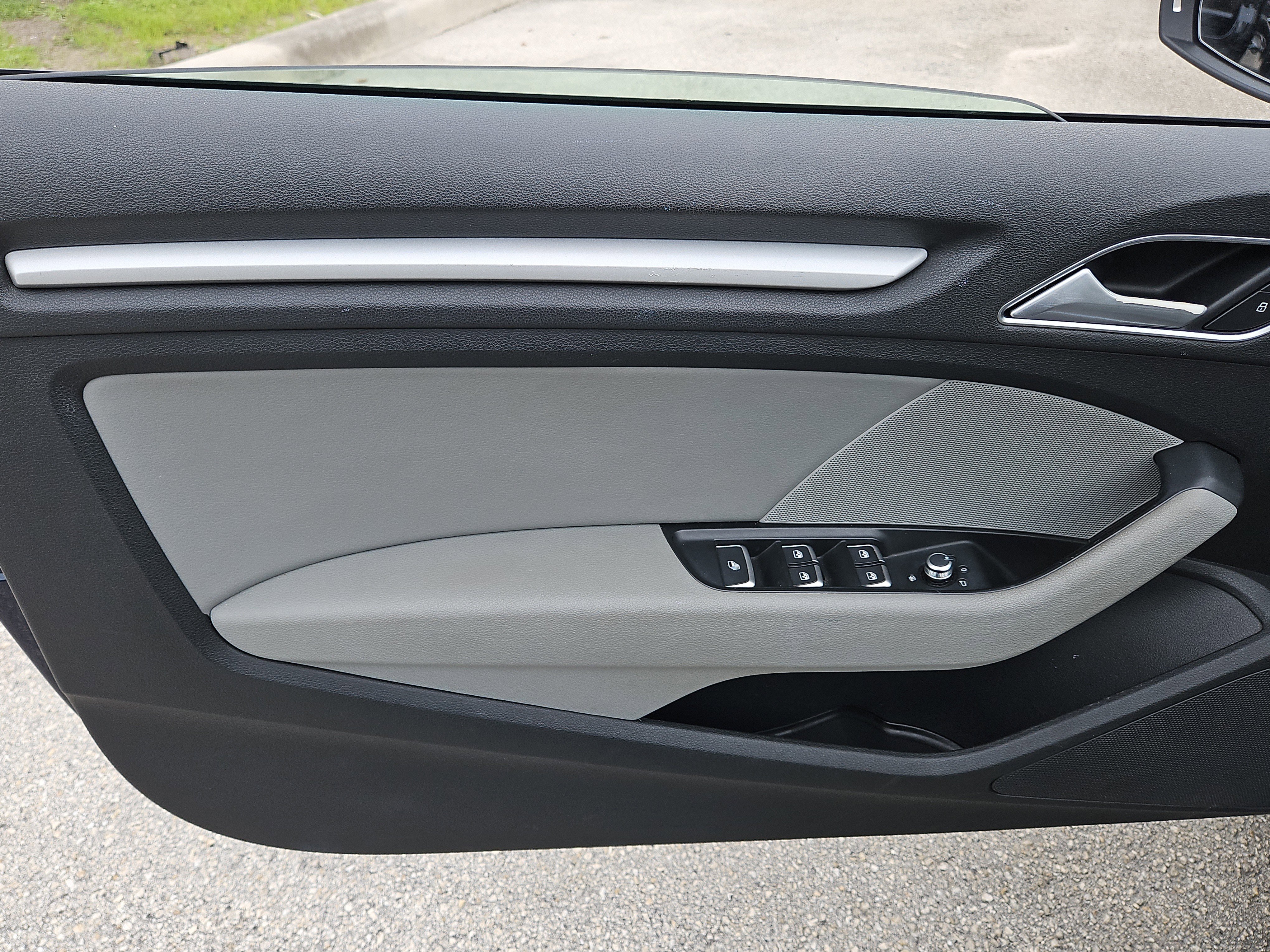 Used 2017 Audi A3 2.0T Premium image 10