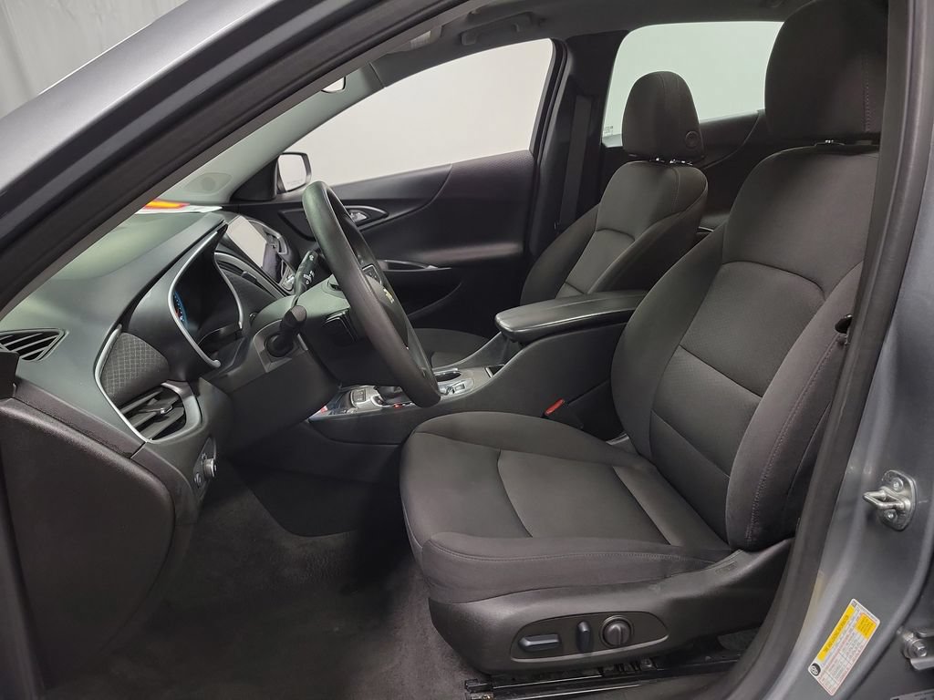 Used 2024 Chevrolet Malibu LT FWD image 13