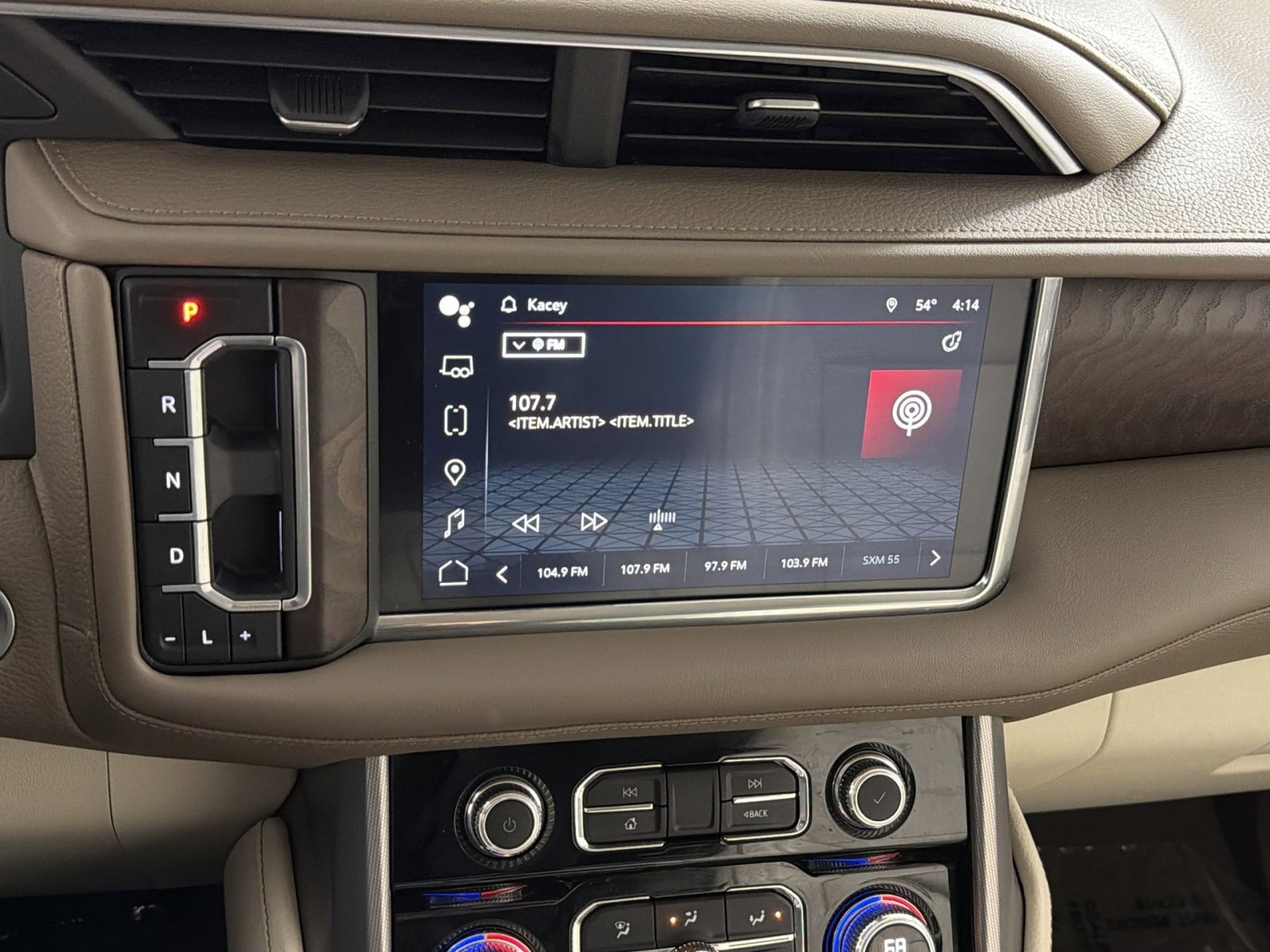 Used 2022 GMC Yukon XL Denali image 18