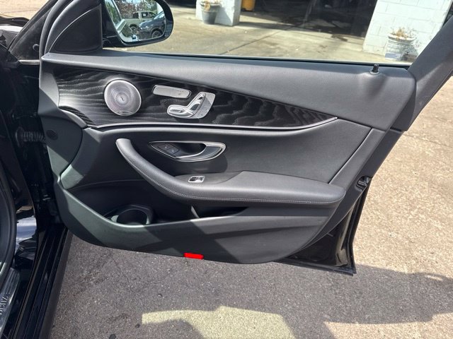 Used 2023 Mercedes-Benz E 350 4MATIC Sedan image 25
