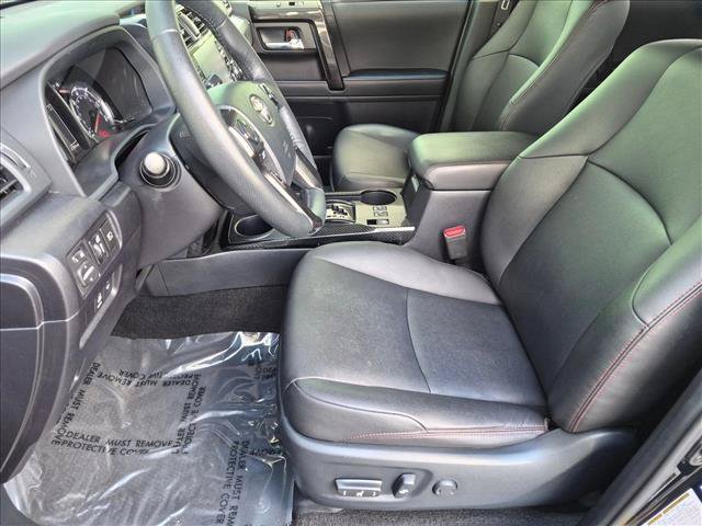 Used 2023 Toyota 4Runner TRD Off-Road Premium w/ Moonroof Package AWD/4WD image 17