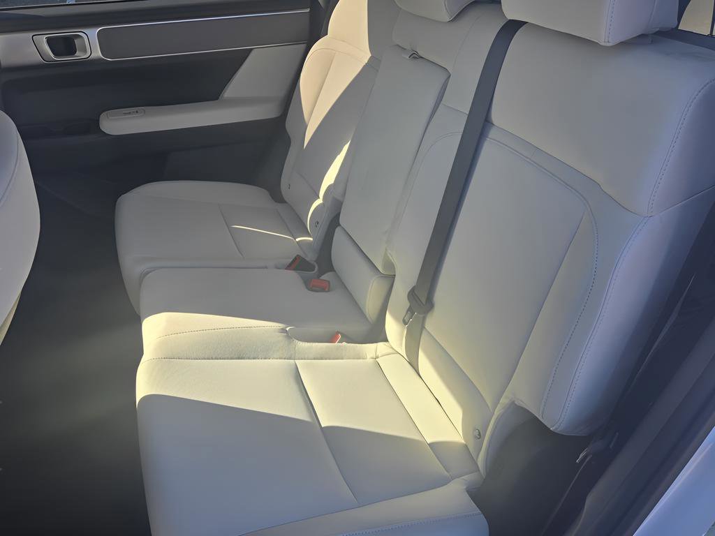 New 2026 Hyundai Santa Fe SE image 11