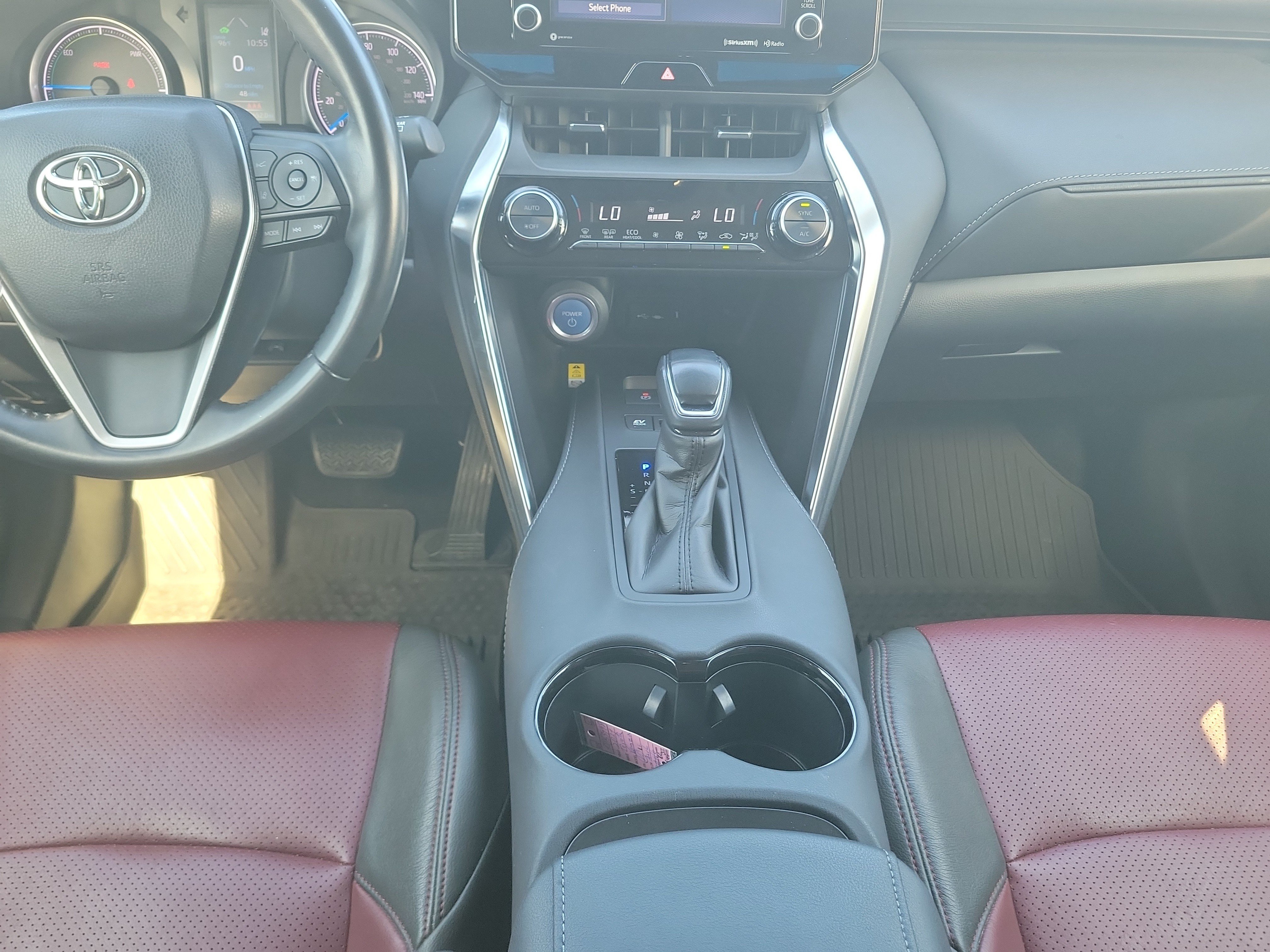 Used 2021 Toyota Venza LE AWD/4WD image 18