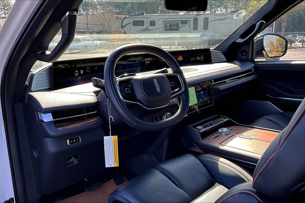New 2025 Lincoln Navigator Black Label image 6