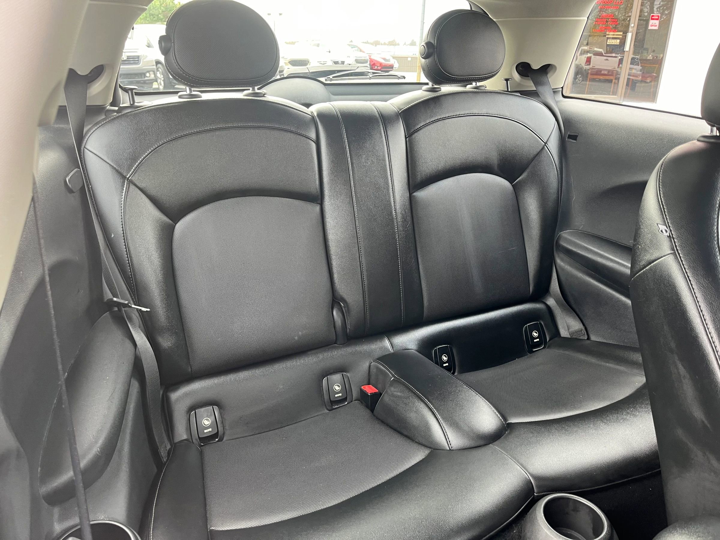 Used 2014 MINI Cooper 2-Door Hardtop image 18