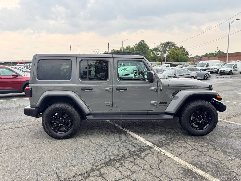 Used 2021 Jeep Wrangler Unlimited Sahara AWD/4WD image 7