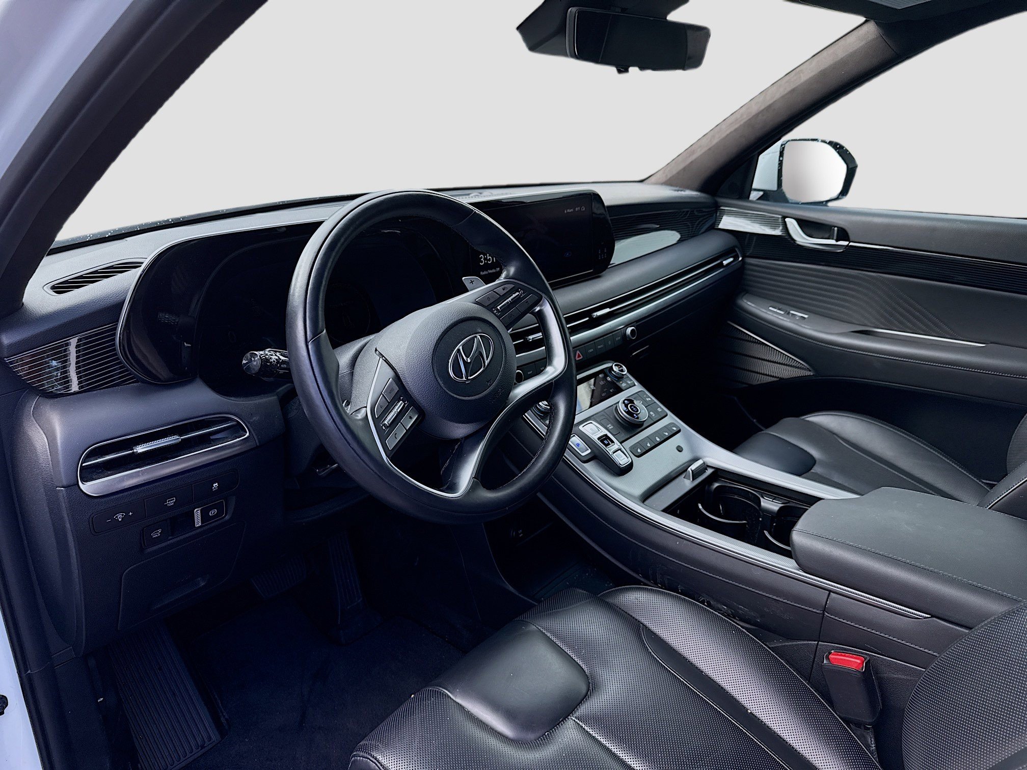 Used 2023 Hyundai Palisade Calligraphy image 7