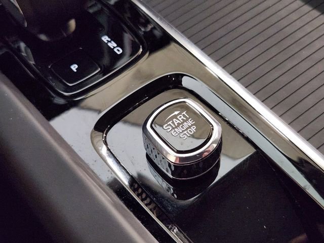 Used 2024 Volvo S60 B5 Core image 21