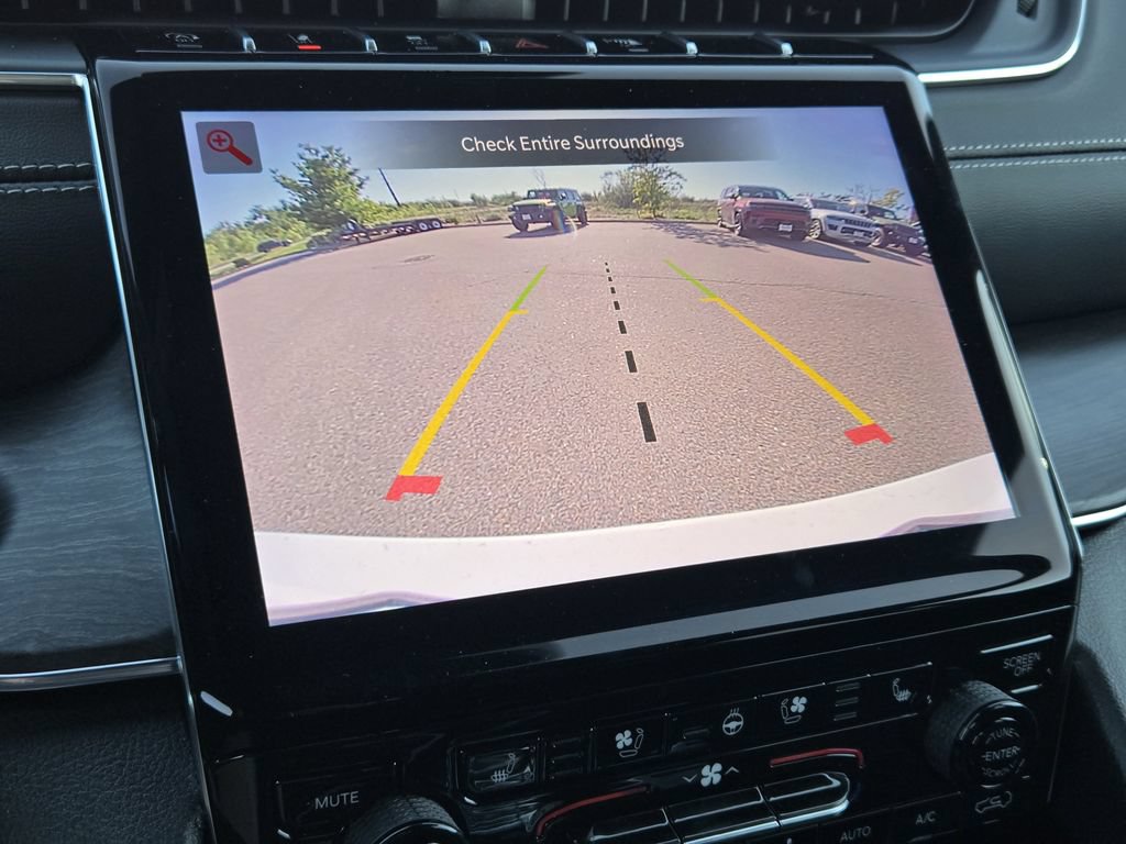New 2025 Jeep Grand Cherokee L Overland w/ Trailer Tow Package AWD/4WD image 11