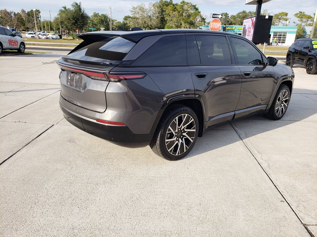 Used 2025 Jeep Wagoneer S Limited image 6