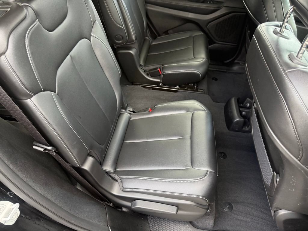 Certified 2023 Jeep Grand Cherokee L Limited AWD/4WD image 48
