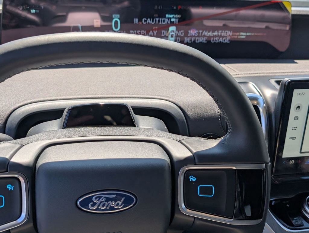 New 2026 Ford Expedition Platinum image 32