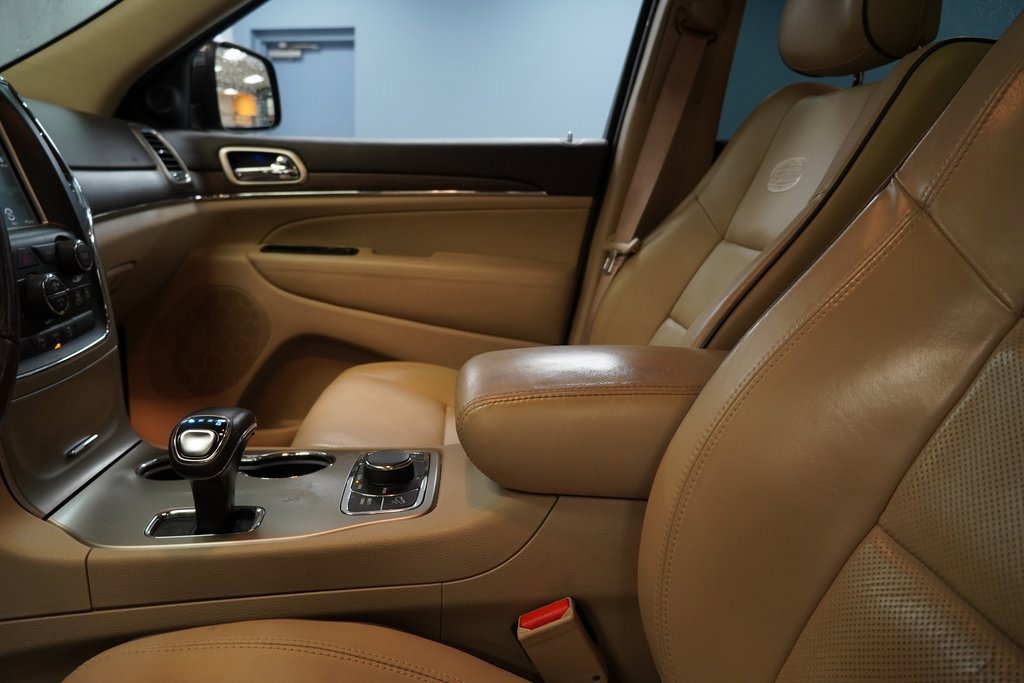 Used 2013 Dodge Grand Caravan SE image 8