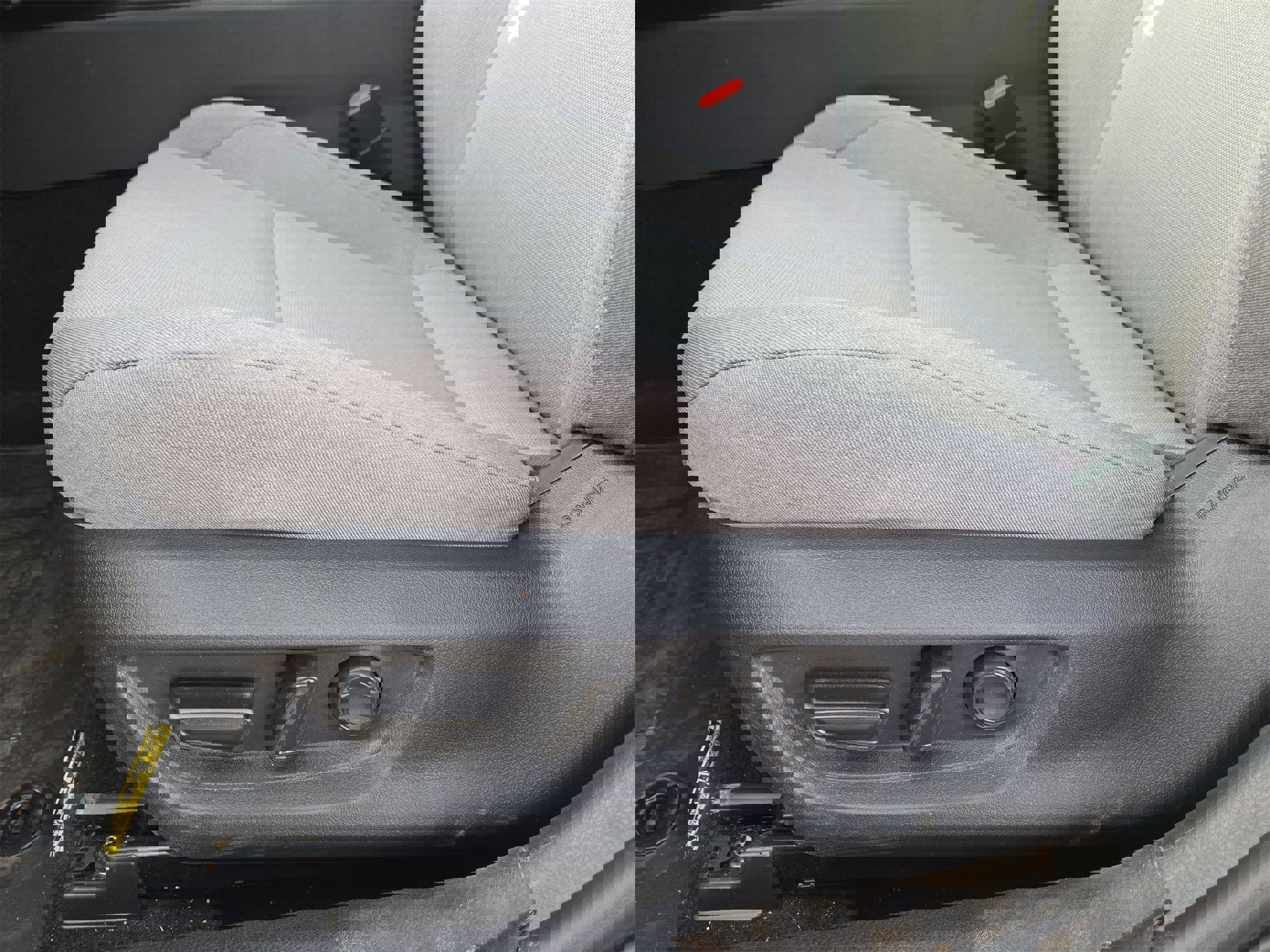 Used 2025 Toyota Camry LE image 17