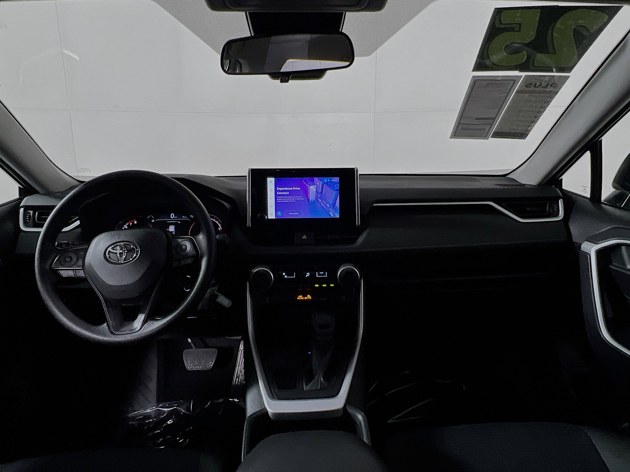 Used 2025 Toyota RAV4 LE image 29