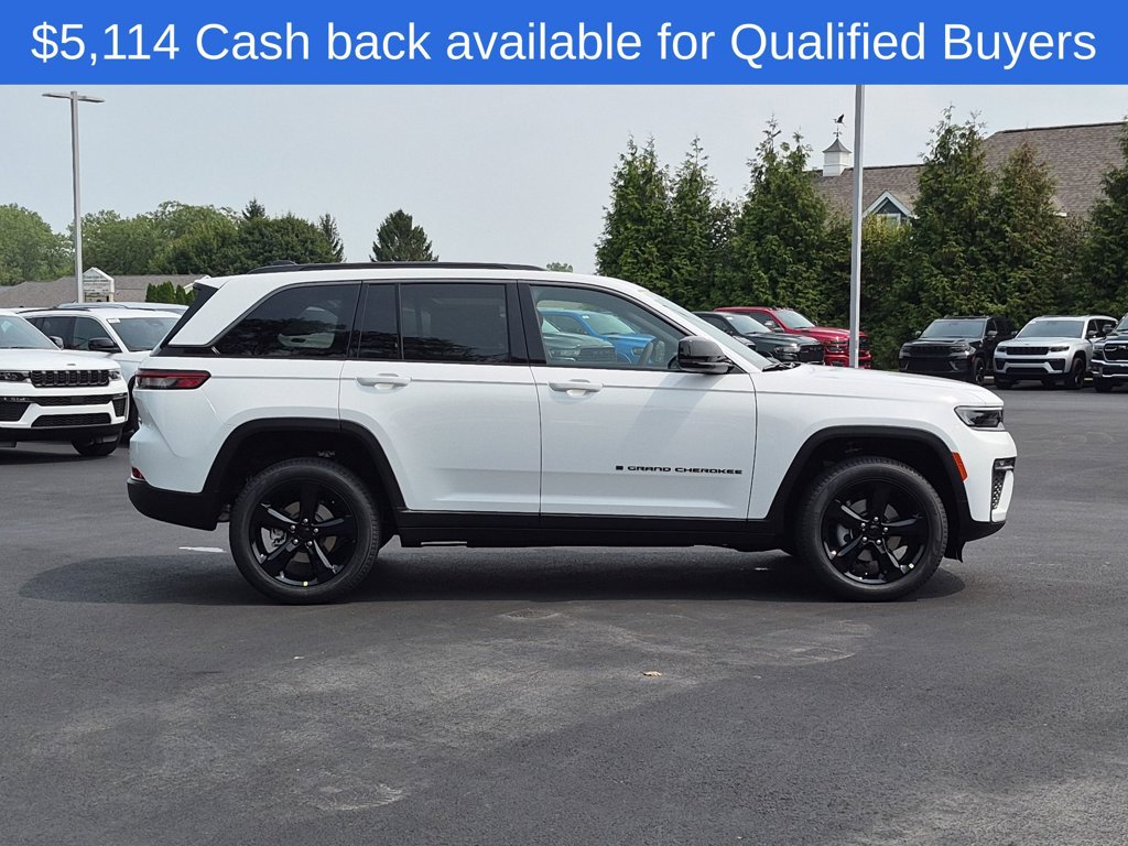 New 2026 Jeep Grand Cherokee Limited w/ Limited Altitude Package AWD/4WD image 2