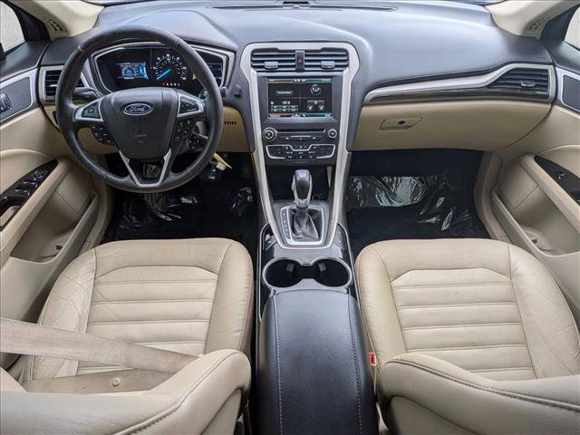 Used 2016 Ford Fusion Energi SE image 19