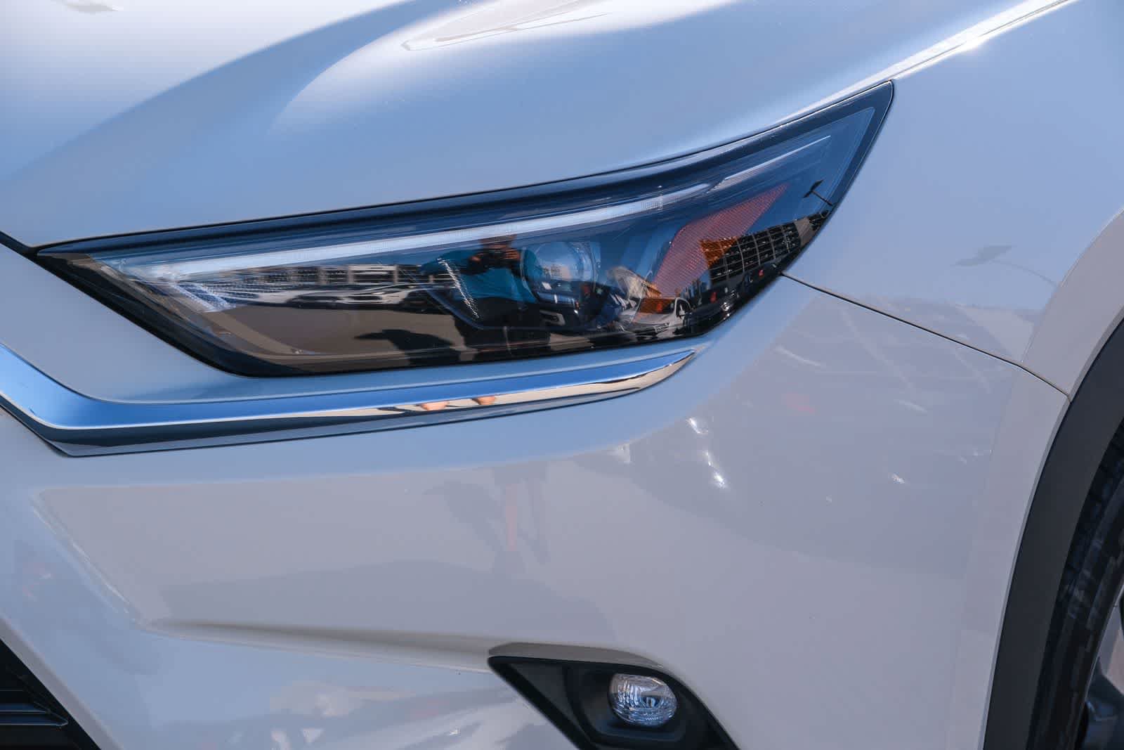 Certified 2024 Toyota Grand Highlander FWD image 12