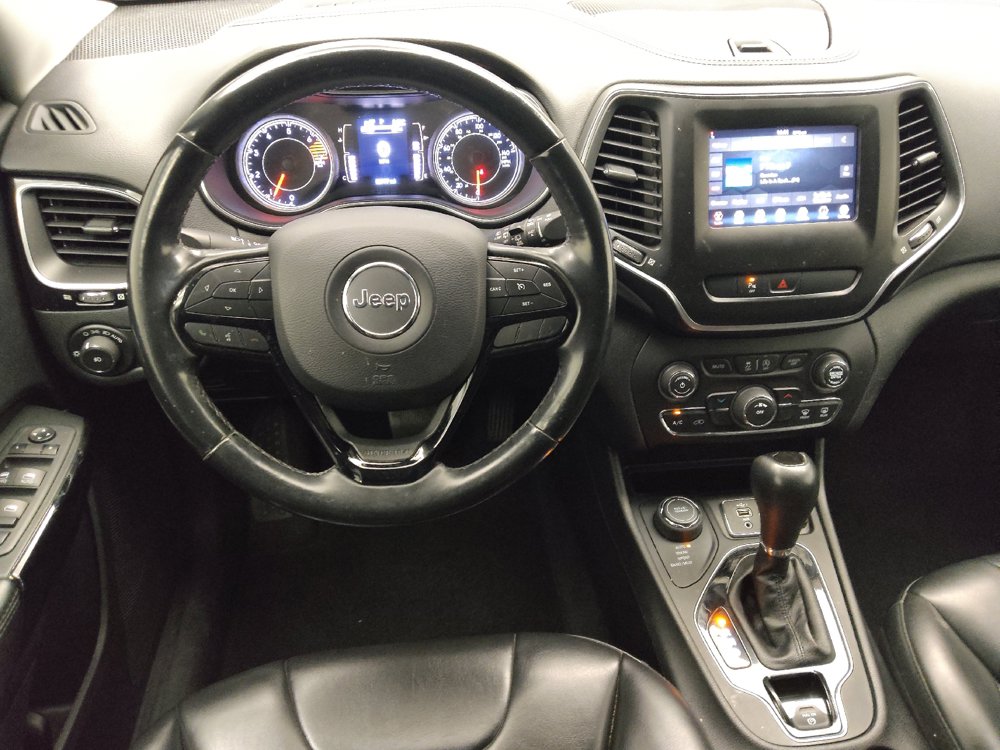 Used 2019 Jeep Cherokee Latitude Plus AWD/4WD image 22
