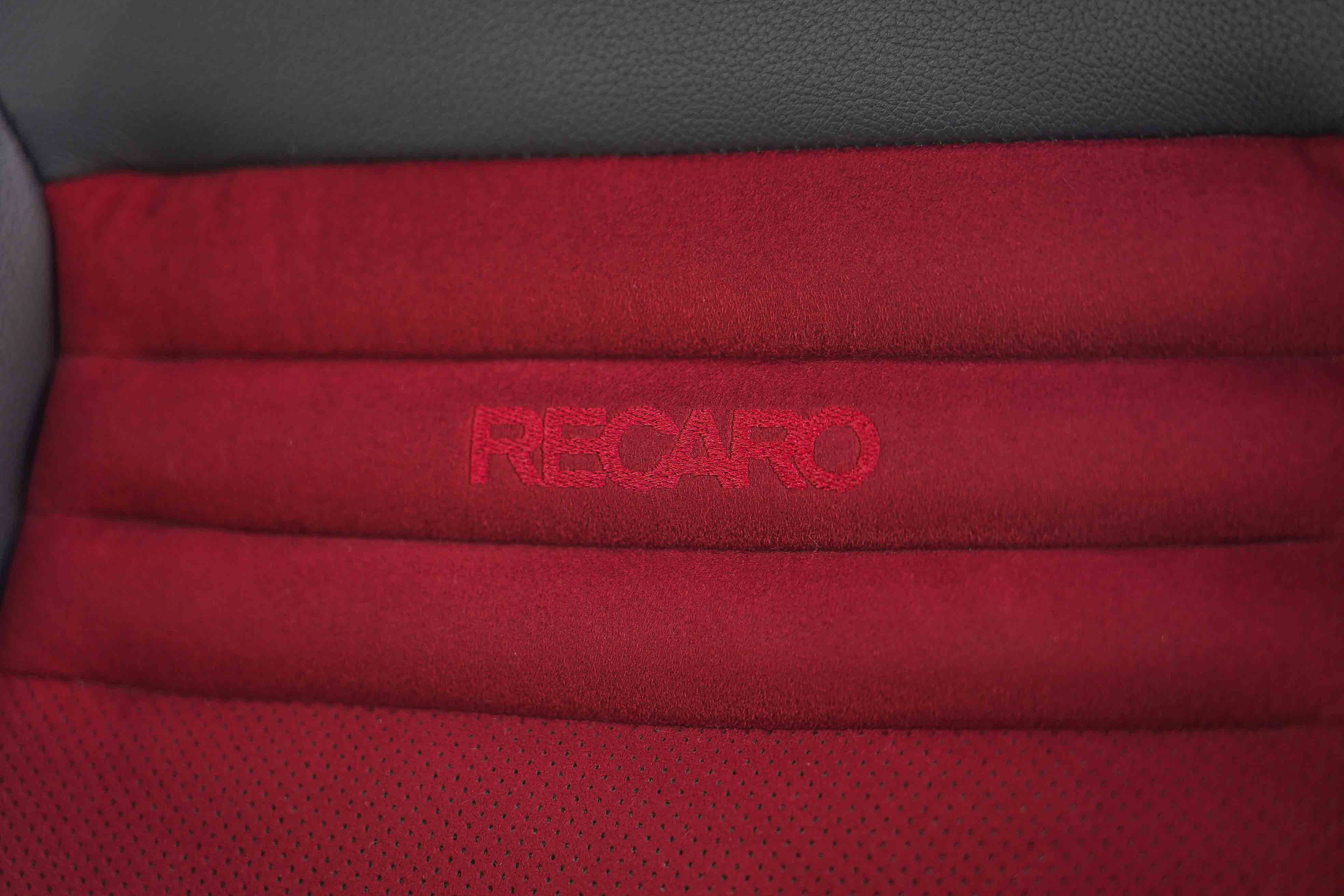 Used 2018 Nissan GT-R NISMO image 38