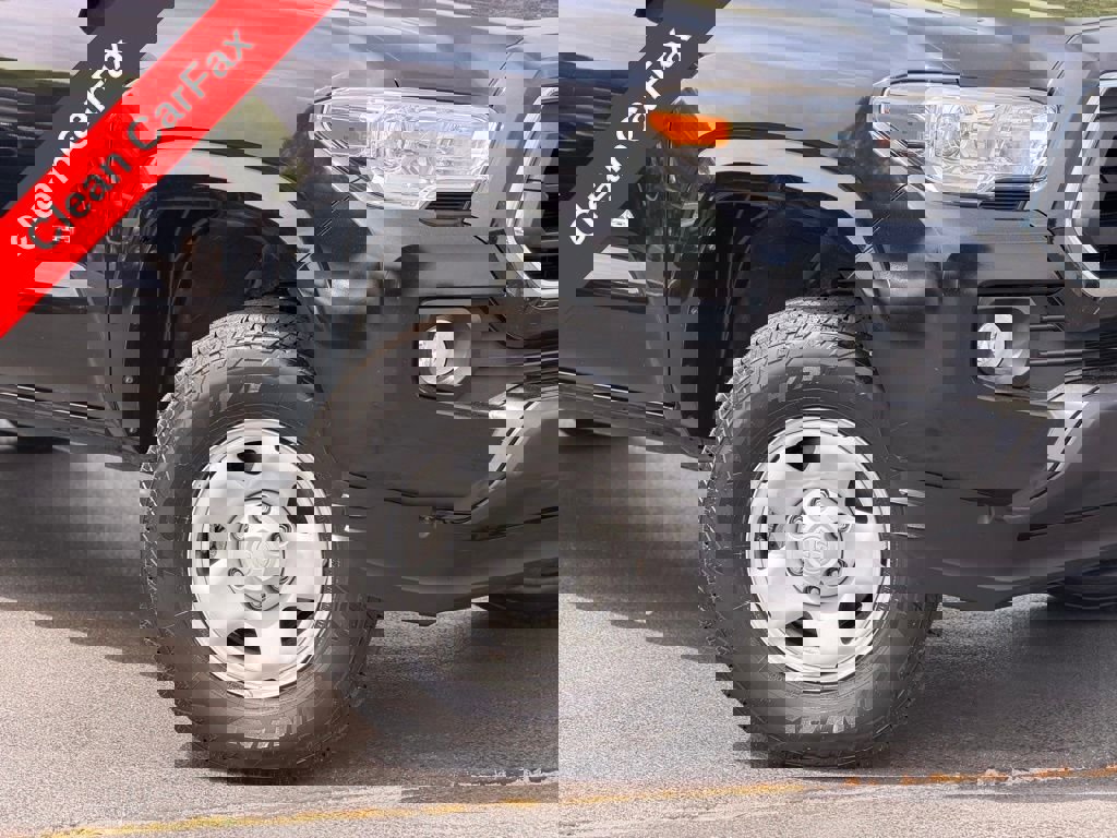 Used 2022 Toyota Tacoma SR5 image 6