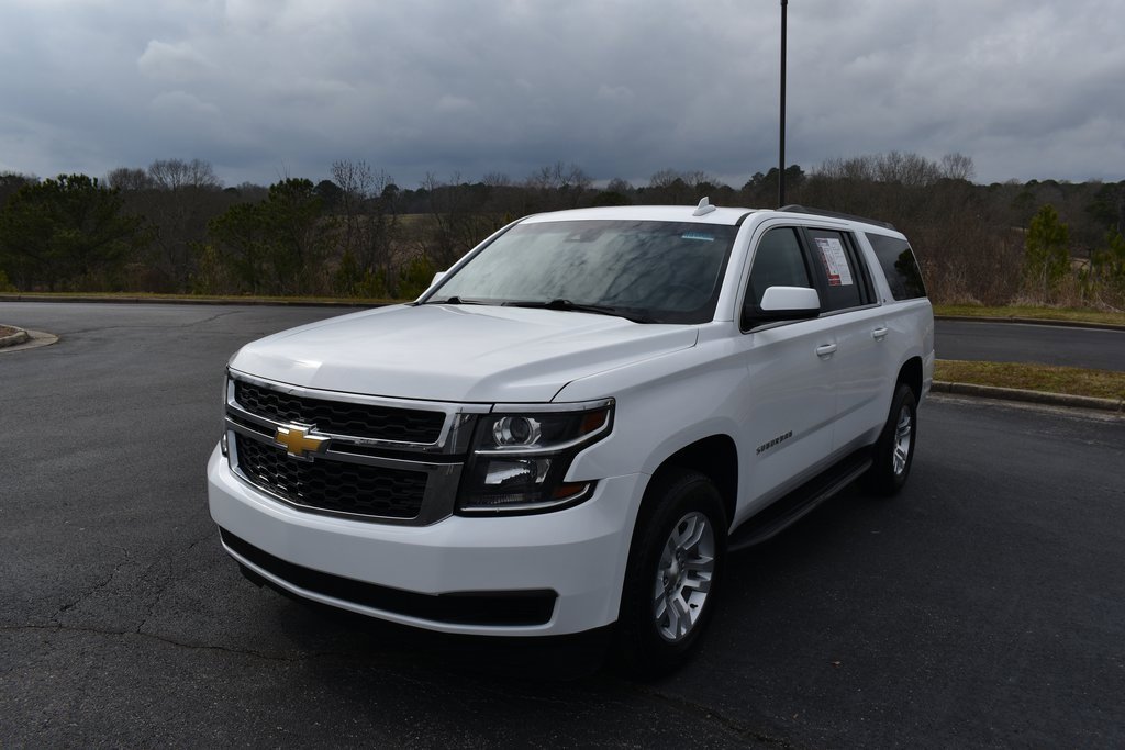 Used 2018 Chevrolet Suburban LT image 2