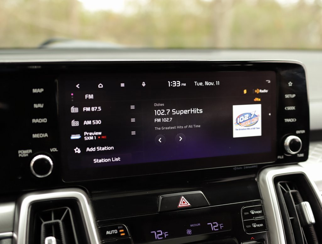 Used 2023 Kia Sorento S w/ Panoramic Sunroof Package image 13