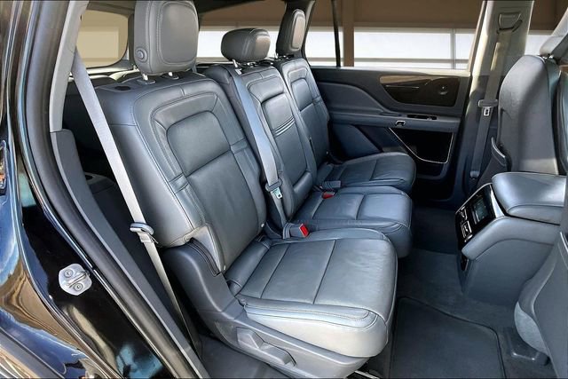 Used 2020 Lincoln Aviator Reserve w/ Elements Package Plus image 27