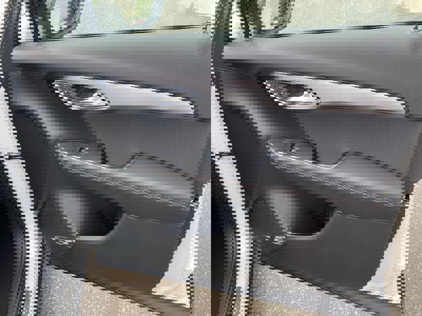 Certified 2025 Buick Envision Sport Touring image 34